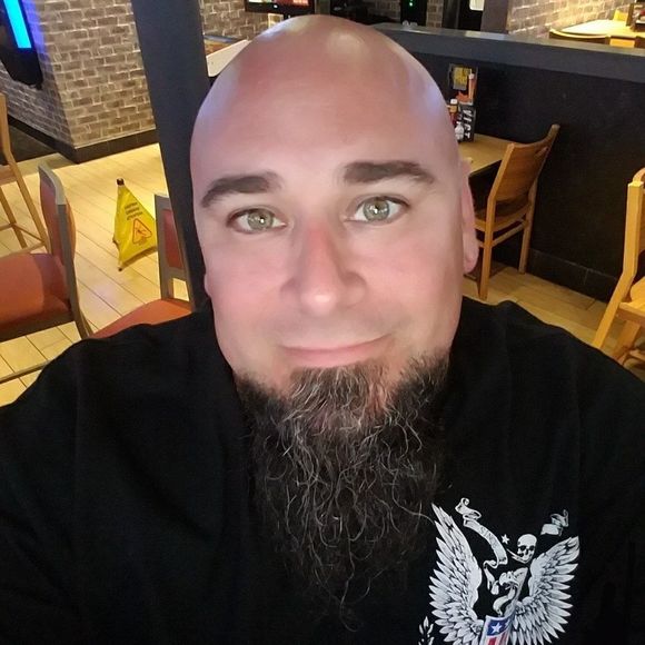 Meet your Posher, Bobby - Picture 1 of 1